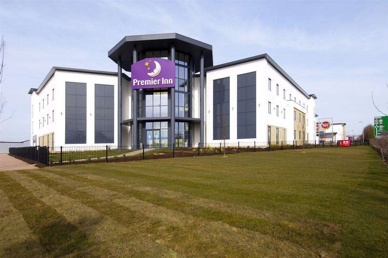 Premier Inn Бицестер Екстериор снимка