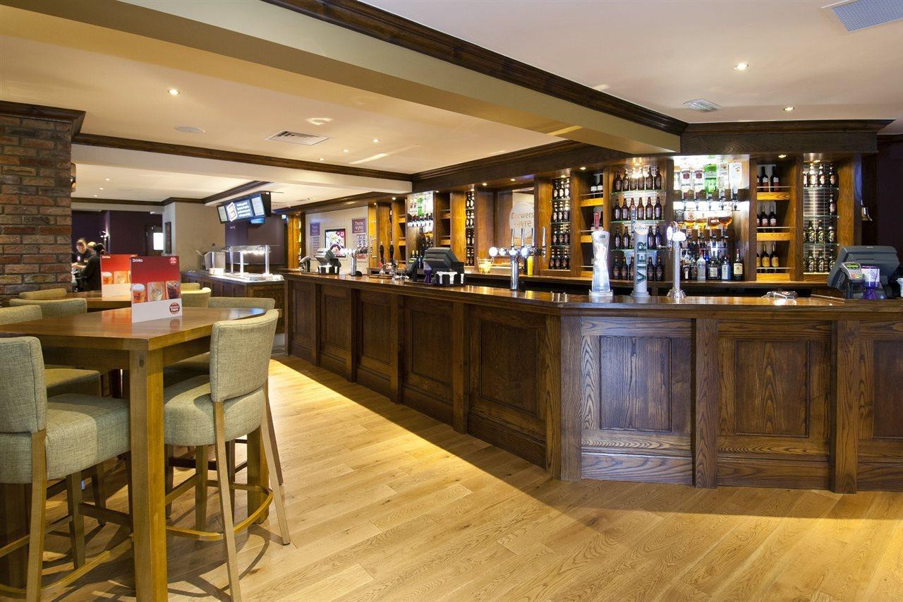 Premier Inn Бицестер Екстериор снимка
