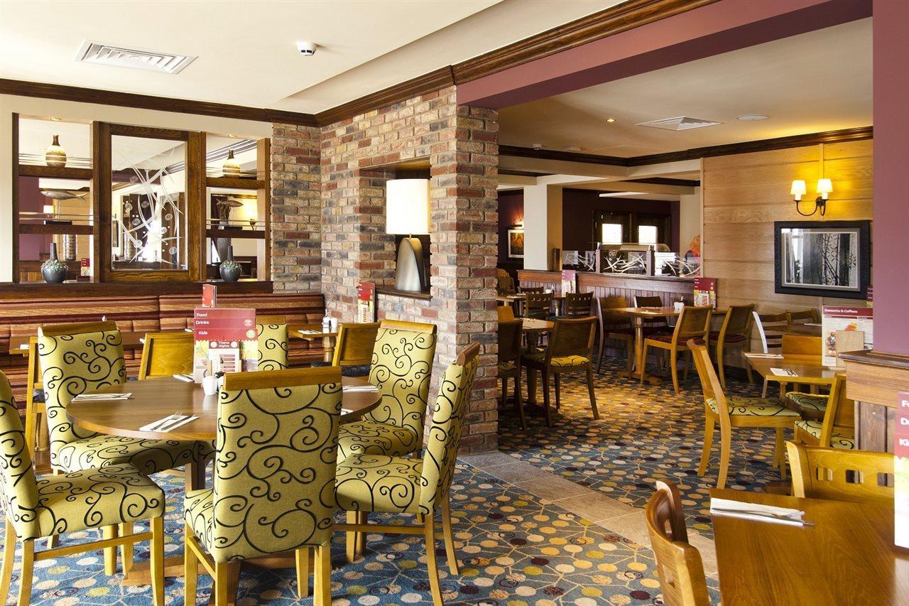 Premier Inn Бицестер Екстериор снимка