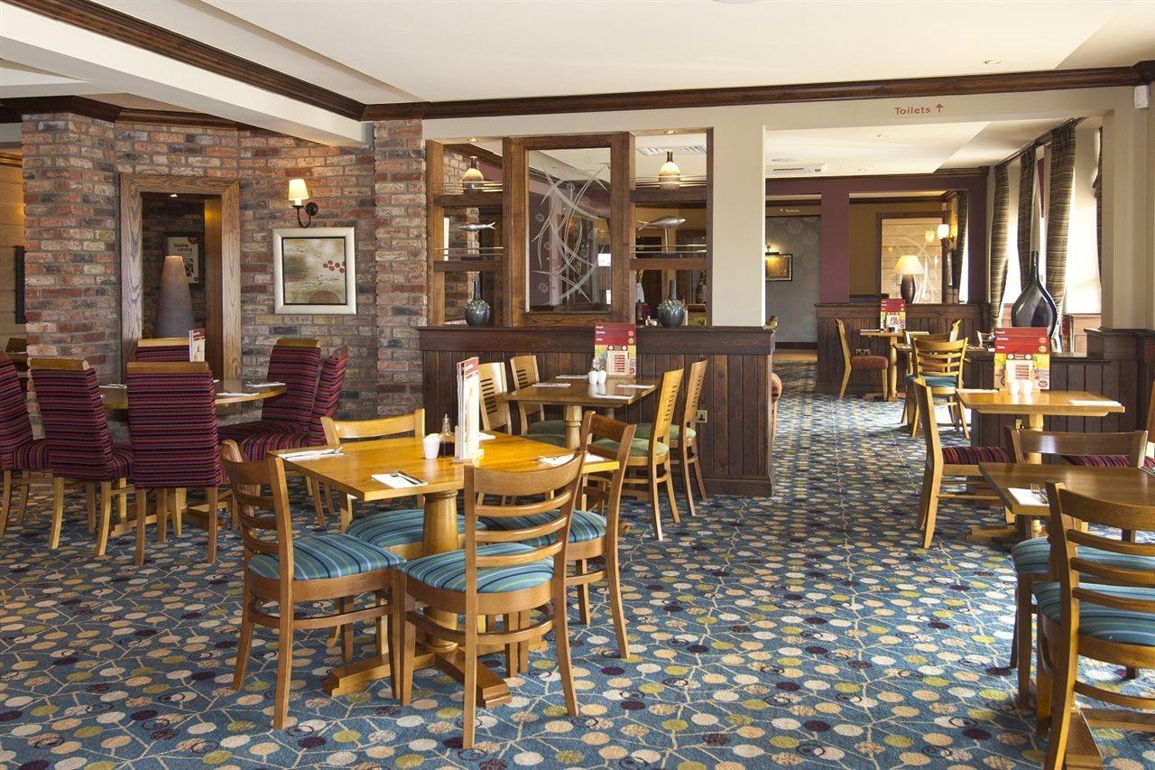 Premier Inn Бицестер Екстериор снимка