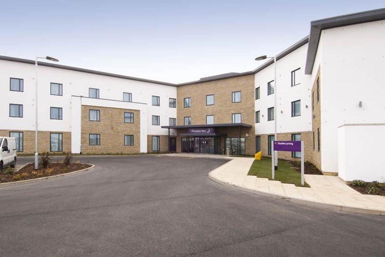 Premier Inn Бицестер Екстериор снимка