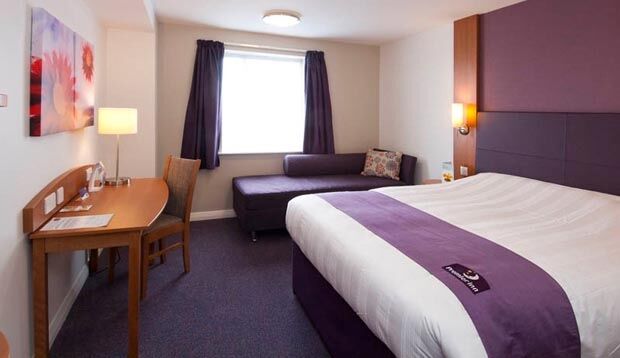 Premier Inn Бицестер Екстериор снимка